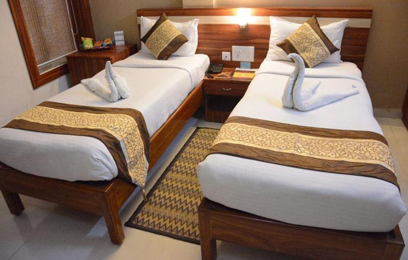 Hotel Eden Roc Bhubaneswar Exterior foto